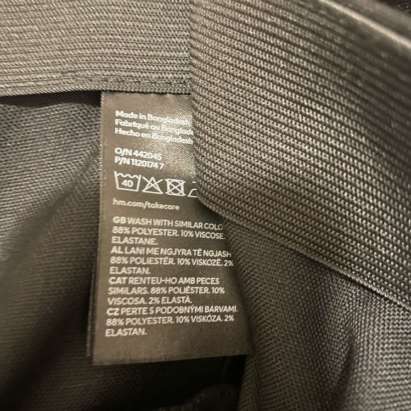 H&M Black Flared Leg Women’s Slacks - Picture 9 of 9